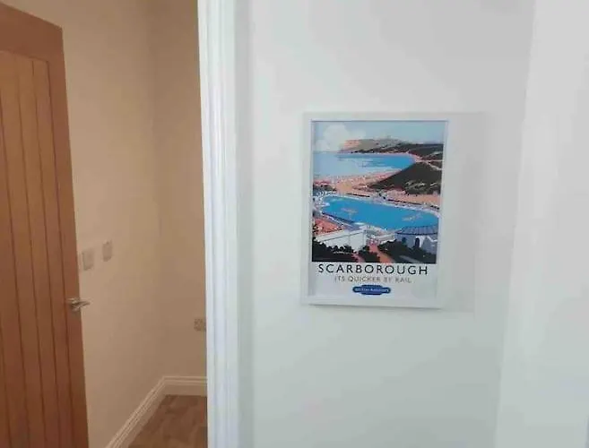 2 - Queens Court Scarborough